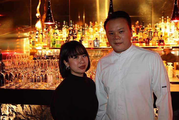 Kochkünstler Viet Hai Pham und seine Frau My eröffneten in der Briennerstr 10 das "Aimy" (©Foto: Martin Schmitz)